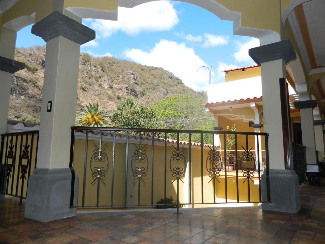 Hotel Villa Los Arcos Panajachel Eksteriør billede